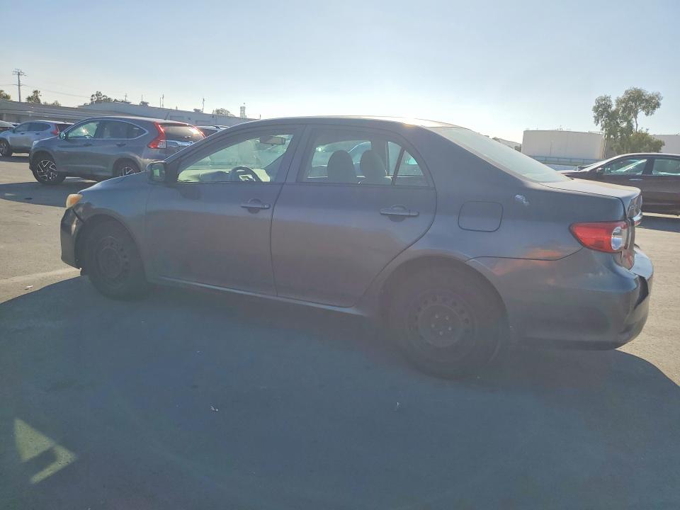 68977366 :رقم المزاد ، 5YFBU4EE4DP177476 vin ، 2013 Toyota Corolla مزاد بيع