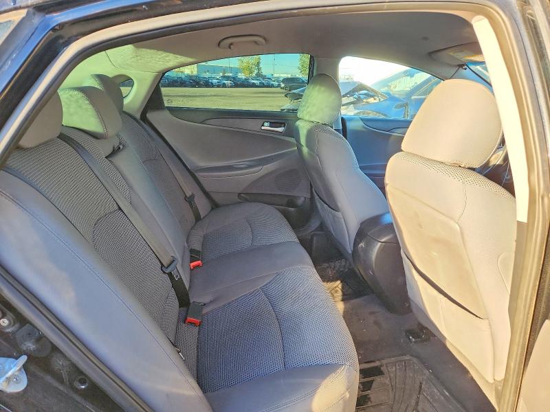 2011 Hyundai Sonata მანქანა იყიდება აუქციონზე, vin: 5NPEB4AC3BH081498, აუქციონის ნომერი: 70886046