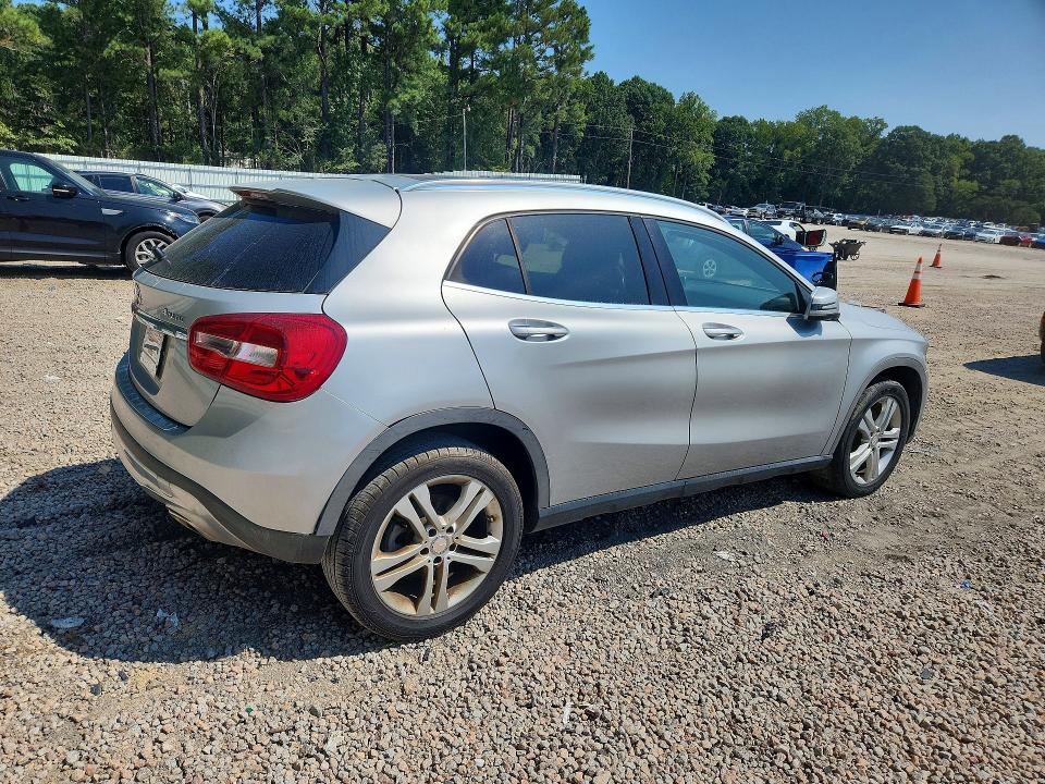 67474786 :رقم المزاد ، WDCTG4GB4GJ203303 vin ، 2016 Mercedes-benz Gla مزاد بيع