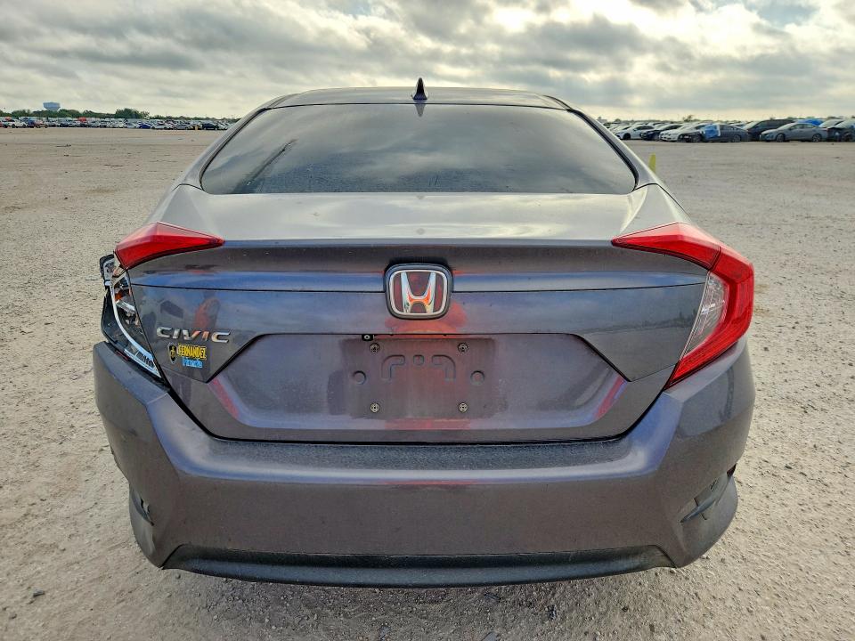 68954616 :رقم المزاد ، 19XFC2F76HE051779 vin ، 2017 Honda Civic مزاد بيع