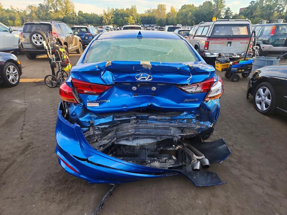Продажа на аукционе авто 2017 Hyundai Elantra, vin: KMHD04LB0HU345227, номер лота: 70673786
