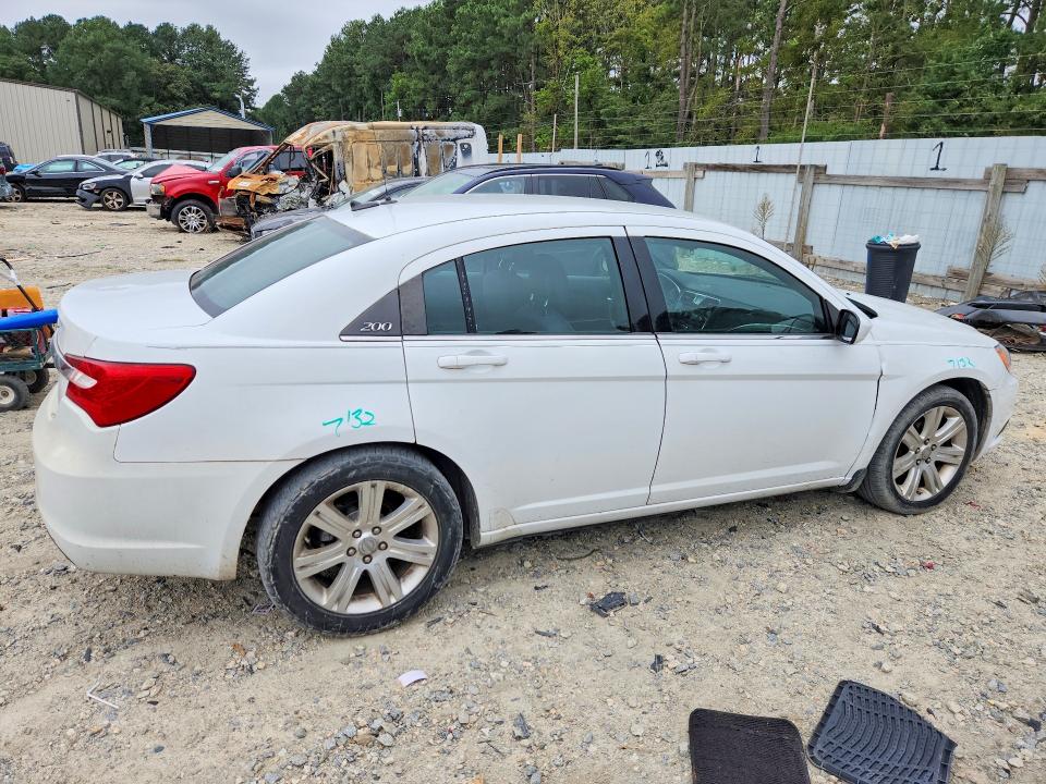 69751086 :رقم المزاد ، 1C3CCBAB1CN295296 vin ، 2012 Chrysler 200 مزاد بيع