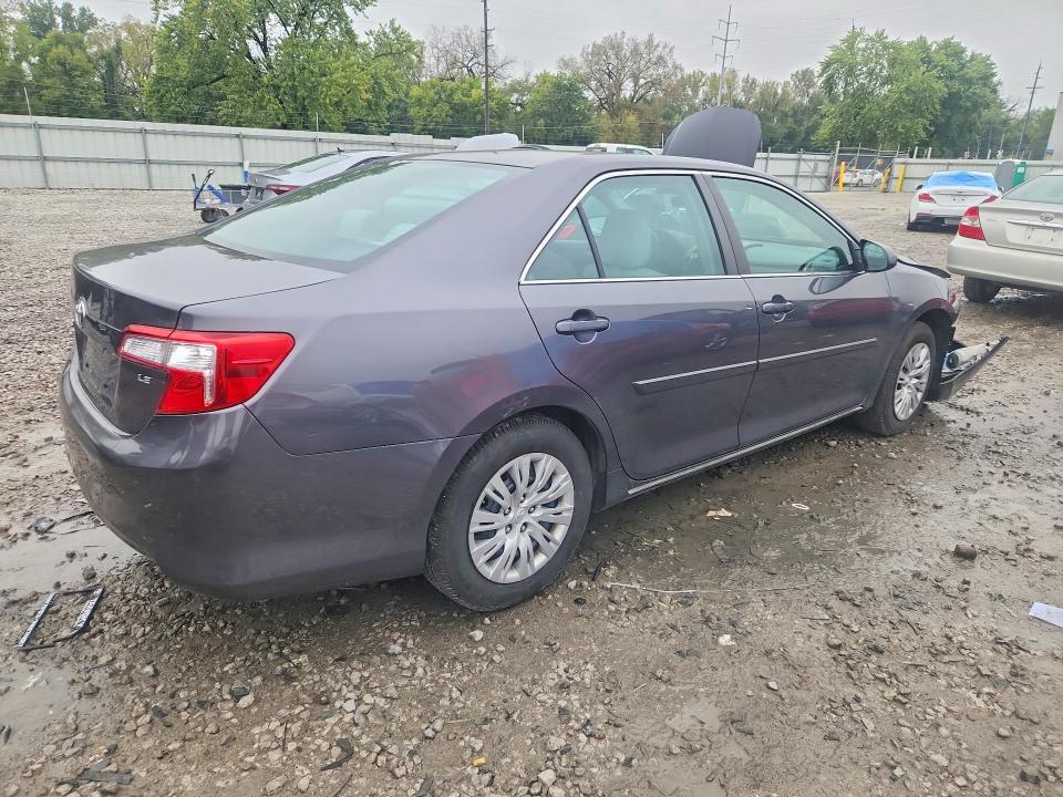 69563706 :رقم المزاد ، 4T4BF1FK2ER360183 vin ، 2014 Toyota Camry مزاد بيع