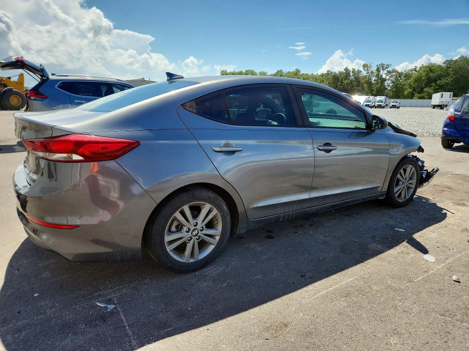 69703876 :رقم المزاد ، 5NPD84LF0JH283893 vin ، 2018 Hyundai Elantra مزاد بيع