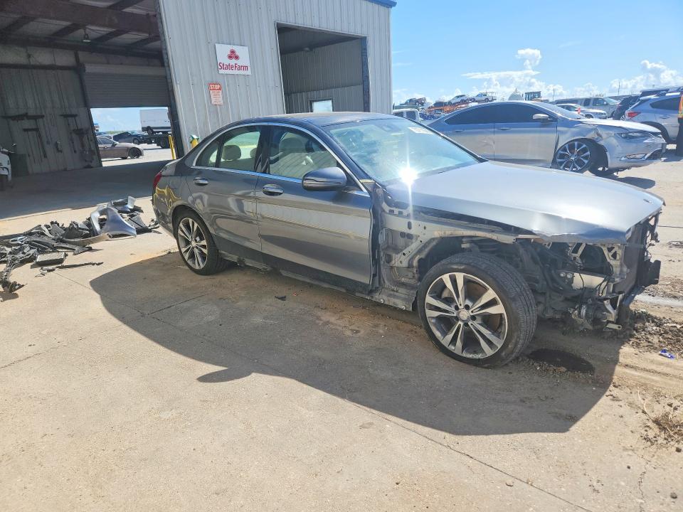 70711066 :رقم المزاد ، 55SWF4JB8HU204640 vin ، 2017 Mercedes-benz C مزاد بيع