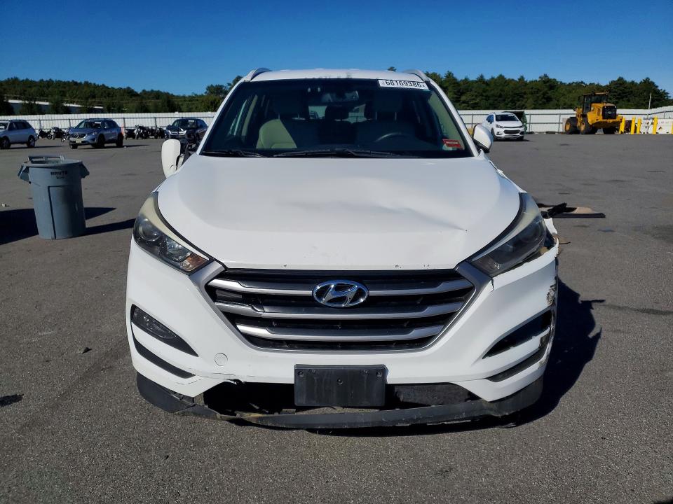 68169386 :رقم المزاد ، KM8J3CA46HU450279 vin ، 2017 Hyundai Tucson مزاد بيع