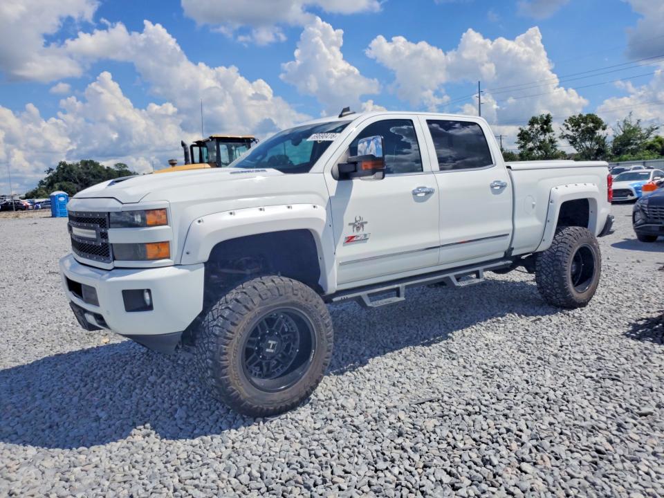 Продажа на аукционе авто 2018 Chevrolet Silverado, vin: 1GC1KWEY2JF198191, номер лота: 69690416