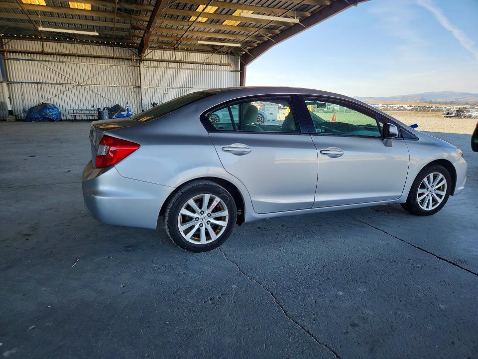 2012 Honda Civic მანქანა იყიდება აუქციონზე, vin: 19XFB2F88CE327660, აუქციონის ნომერი: 69514276