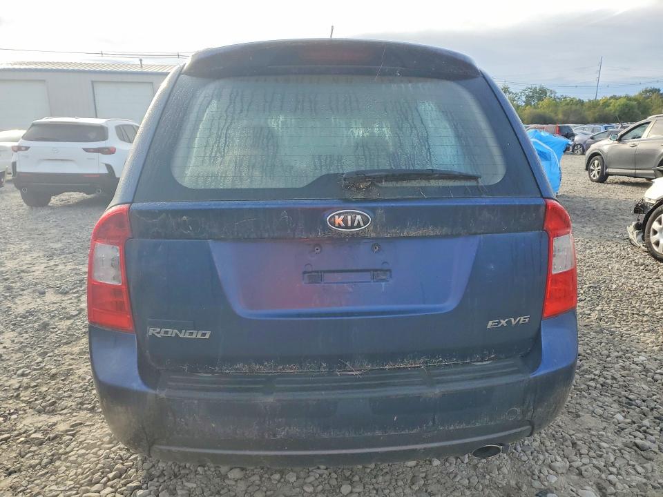 70124536 :رقم المزاد ، KNAFG526X77112436 vin ، 2007 Kia Rondo مزاد بيع