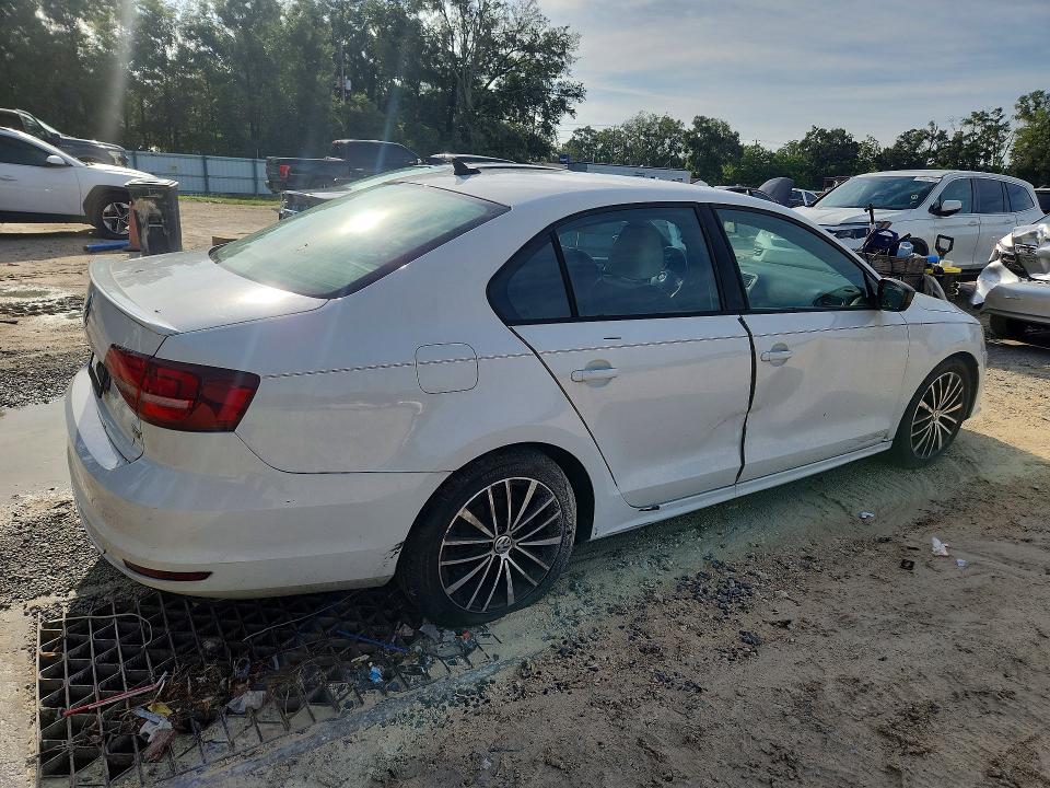 68295316 :رقم المزاد ، 3VWD17AJ7GM240455 vin ، 2016 Volkswagen Jetta مزاد بيع