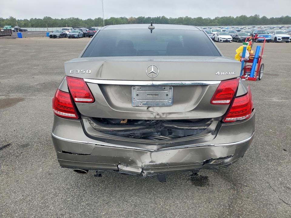 71097546 :رقم المزاد ، WDDHF8JB1CA535987 vin ، 2012 Mercedes-benz E مزاد بيع