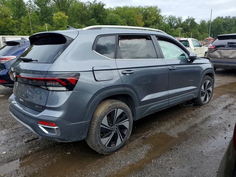 70171466 :رقم المزاد ، 3VVUC7B22SM045183 vin ، 2025 Volkswagen Taos مزاد بيع