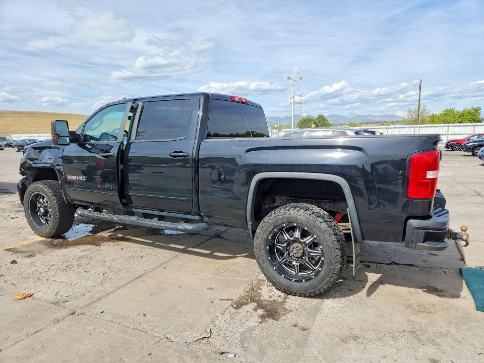 68383836 :رقم المزاد ، 1GT12TEG2JF193045 vin ، 2018 Gmc Sierra مزاد بيع
