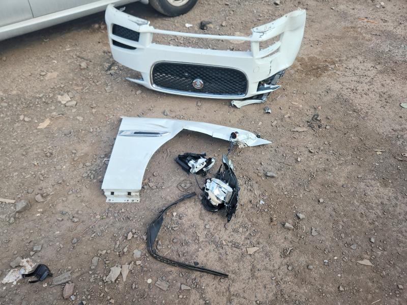 69518286 :رقم المزاد ، SAJAJ4FX8JCP21956 vin ، 2018 Jaguar Xe مزاد بيع