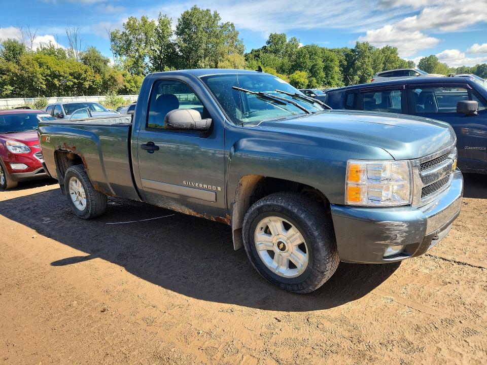 Продажа на аукционе авто 2008 Chevrolet Silverado, vin: 1GCEK14078Z212918, номер лота: 69522366