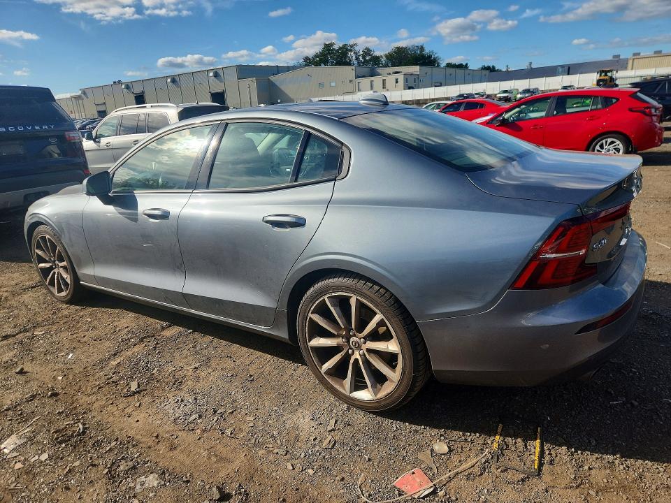70330156 :رقم المزاد ، 7JRA22TK0LG065189 vin ، 2020 Volvo S60 مزاد بيع