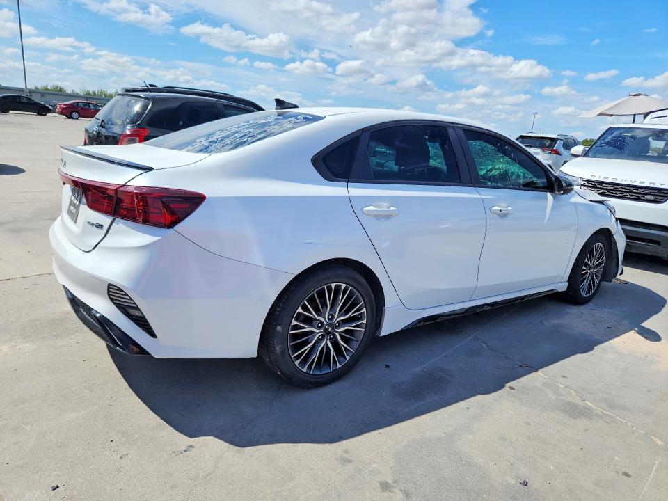 Продажа на аукционе авто 2022 Kia Forte, vin: 3KPF54AD3NE493854, номер лота: 70976186