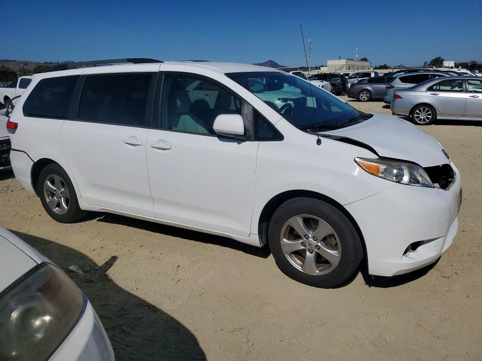 Продаж на аукціоні авто 2013 Toyota Sienna, vin: 5TDKK3DC1DS287280, номер лоту: 70092546