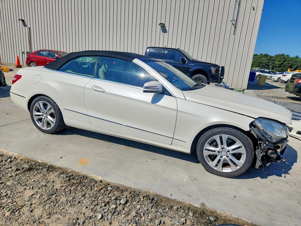 68740486 :رقم المزاد ، WDDKK5GF8BF058406 vin ، 2011 Mercedes-benz E مزاد بيع