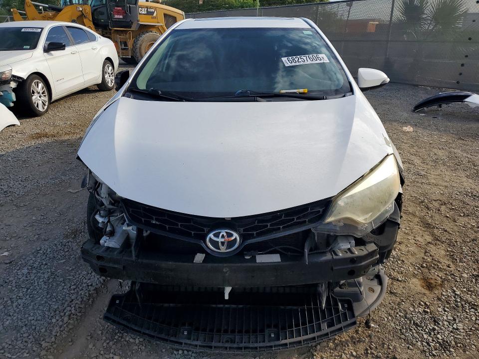 68257606 :رقم المزاد ، 5YFBURHEXGP558178 vin ، 2016 Toyota Corolla مزاد بيع