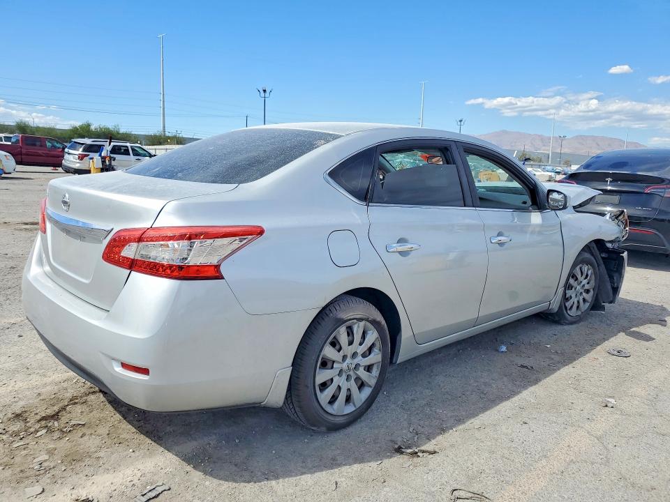 2015 Nissan Sentra მანქანა იყიდება აუქციონზე, vin: 3N1AB7AP6FY219596, აუქციონის ნომერი: 70363566