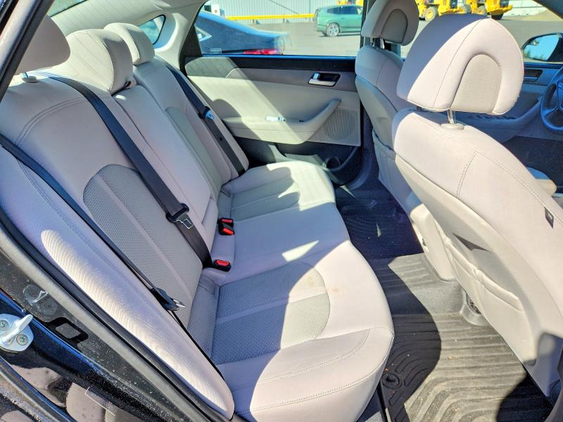 68110066 :رقم المزاد ، 5NPE24AF3FH065205 vin ، 2015 Hyundai Sonata مزاد بيع