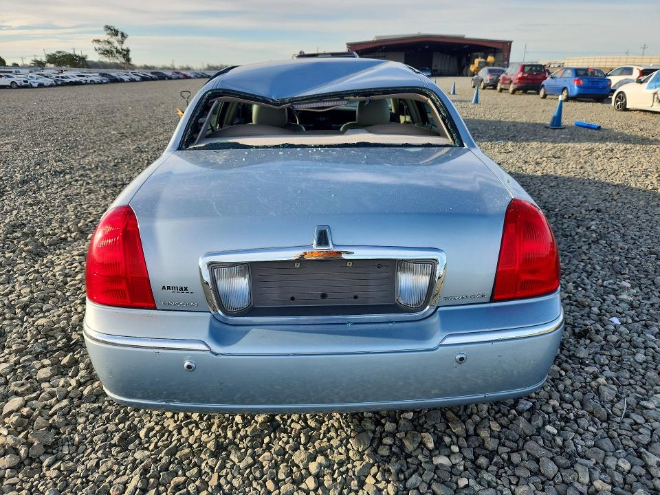 Продажа на аукционе авто 2005 Lincoln Town Car, vin: 1LNHM82W05Y657666, номер лота: 67929106