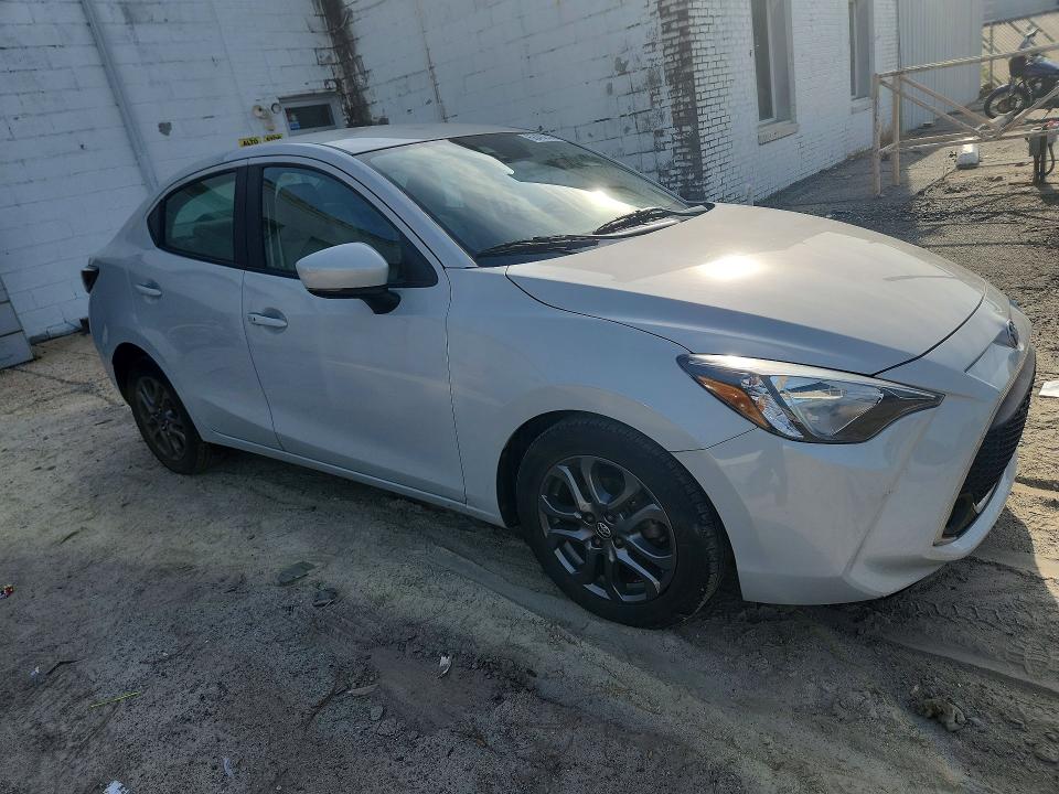 68492576 :رقم المزاد ، 3MYDLBYV9KY518963 vin ، 2019 Toyota Yaris مزاد بيع