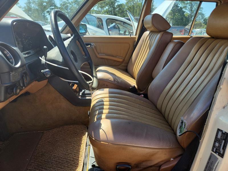 68338776 :رقم المزاد ، WDBAB93C9FF031146 vin ، 1985 Mercedes-benz 300 مزاد بيع