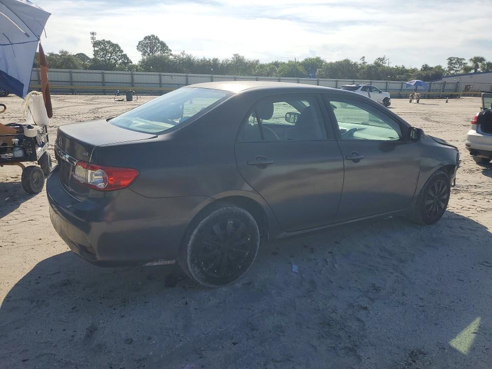 69726686 :رقم المزاد ، 2T1BU4EE7BC669268 vin ، 2011 Toyota Corolla مزاد بيع