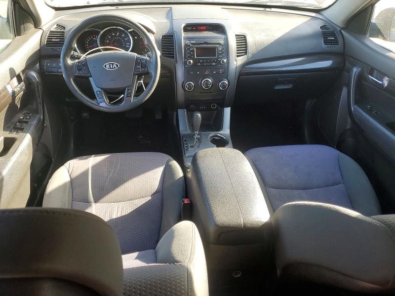 2011 Kia Sorento მანქანა იყიდება აუქციონზე, vin: 5XYKT3A16BG004074, აუქციონის ნომერი: 70747366