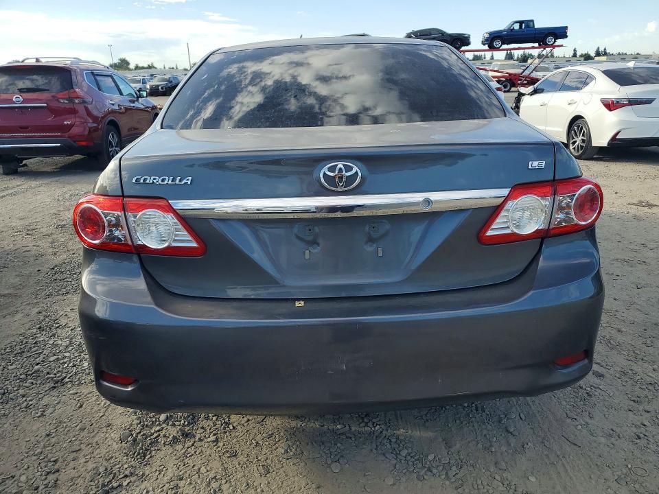 66862466 :رقم المزاد ، 2T1BU4EE1DC008001 vin ، 2013 Toyota Corolla مزاد بيع