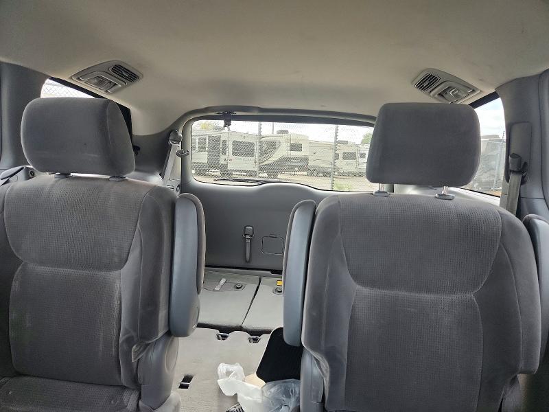 2004 Toyota Sienna მანქანა იყიდება აუქციონზე, vin: 5TDZA23C94S210654, აუქციონის ნომერი: 69650146