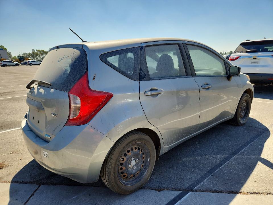 2015 Nissan Versa Note მანქანა იყიდება აუქციონზე, vin: 3N1CE2CP8FL386961, აუქციონის ნომერი: 67020326