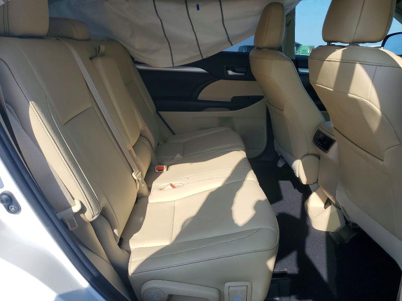 69203286 :رقم المزاد ، 5TDJZRFH4JS845296 vin ، 2018 Toyota Highlander مزاد بيع