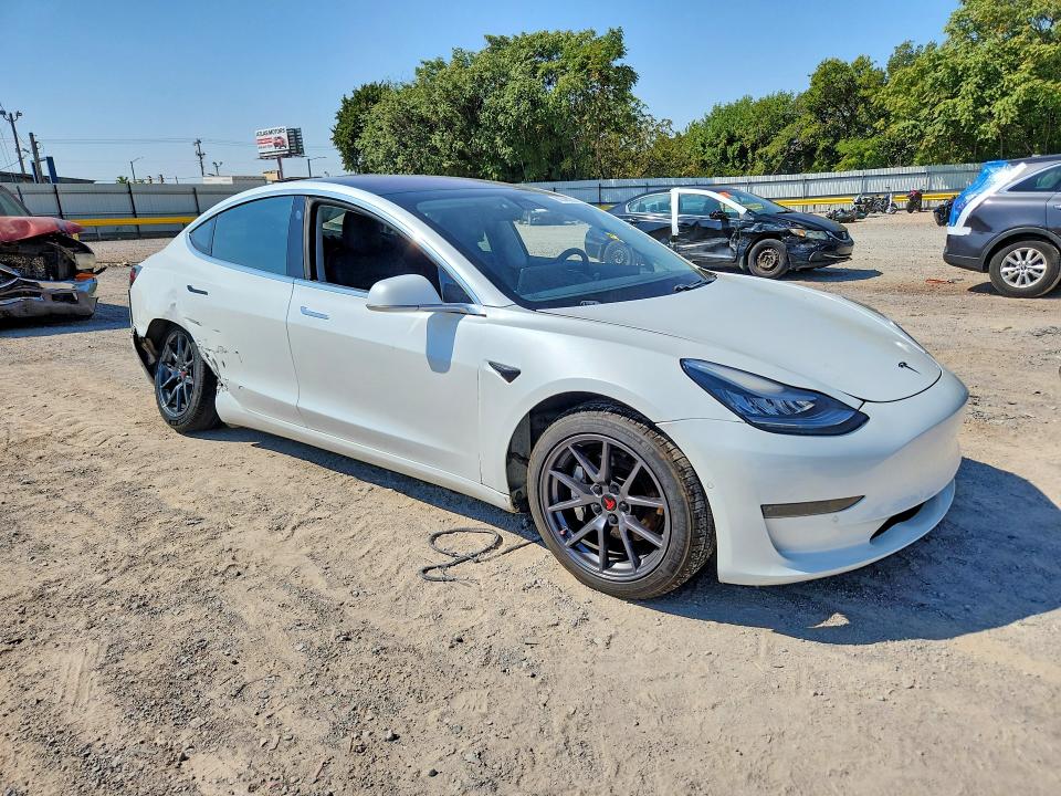 Продаж на аукціоні авто 2018 Tesla Model 3, vin: 5YJ3E1EA7JF019637, номер лоту: 69388076