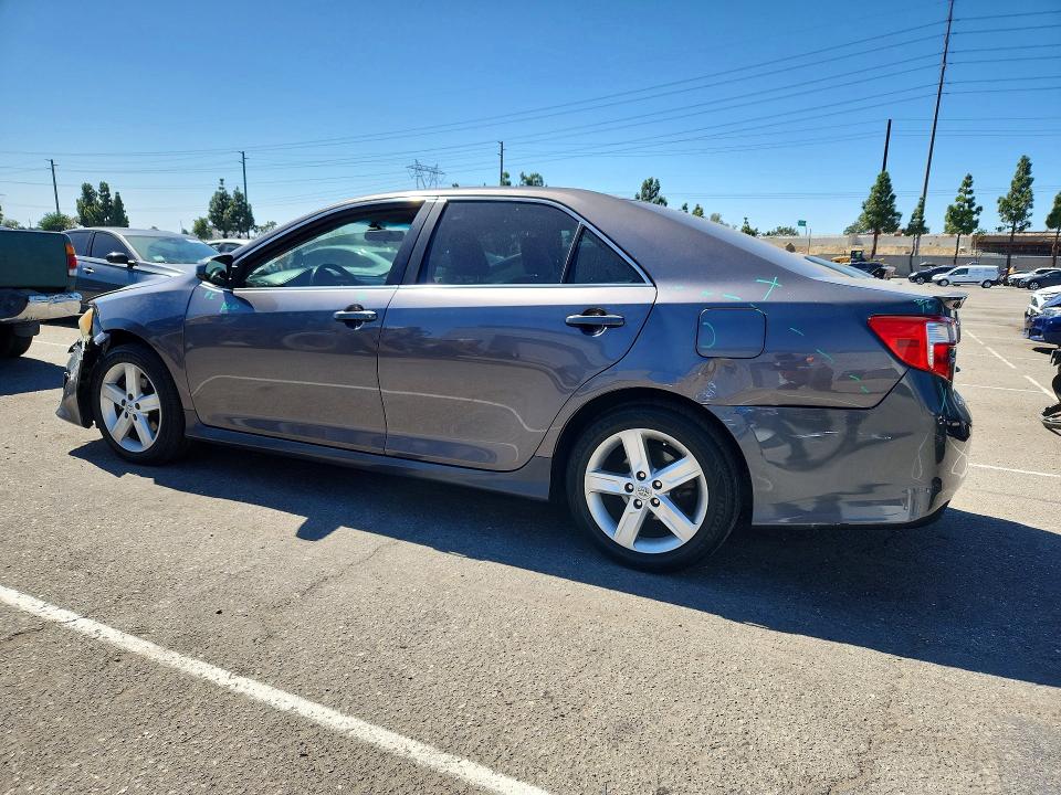 71268696 :رقم المزاد ، 4T1BF1FK9EU371546 vin ، 2014 Toyota Camry مزاد بيع