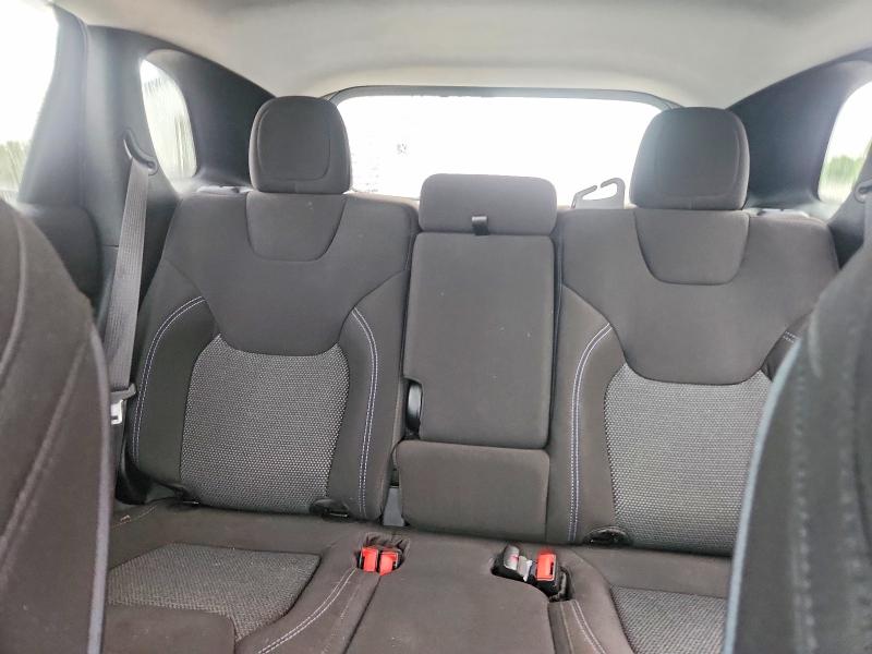 69185116 :رقم المزاد ، 1C4PJMCB9LD570530 vin ، 2020 Jeep Cherokee مزاد بيع