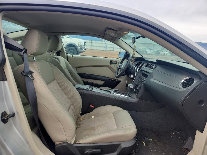 70675886 :رقم المزاد ، 1ZVBP8AMXB5105670 vin ، 2011 Ford Mustang مزاد بيع