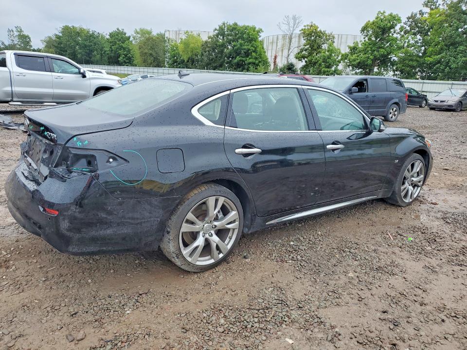 67249776 :رقم المزاد ، JN1BY1PR9JM370355 vin ، 2018 Infiniti Q70l مزاد بيع