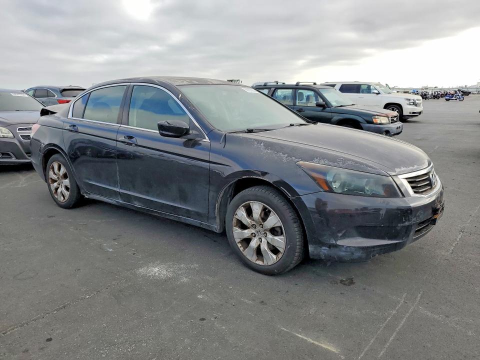 69933996 :رقم المزاد ، 1HGCP26748A118570 vin ، 2008 Honda Accord مزاد بيع