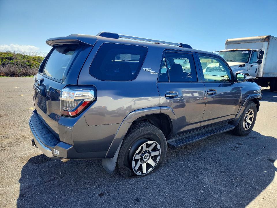 Продаж на аукціоні авто 2017 Toyota 4runner, vin: JTEBU5JR2H5439668, номер лоту: 67545346