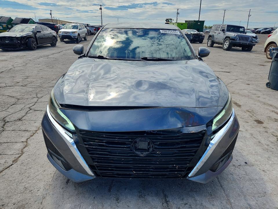 70075446 :رقم المزاد ، 1N4BL4DV0PN334495 vin ، 2023 Nissan Altima مزاد بيع