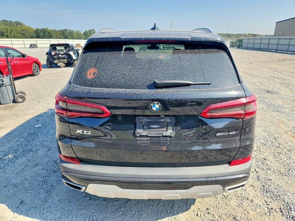 66447146 :رقم المزاد ، 5UXCR4C06LLT19037 vin ، 2020 Bmw X5 مزاد بيع