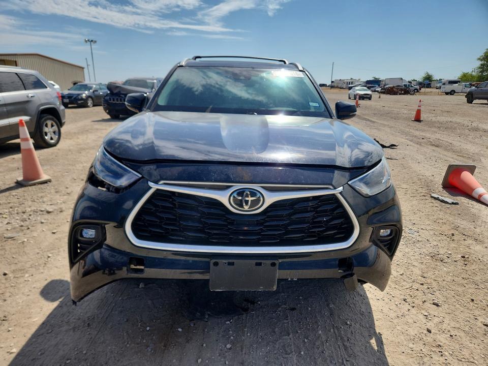 Aukcja sprzedaży 2022 Toyota Highlander, vin: 5TDGZRBH3NS244242, numer aukcji: 68450016