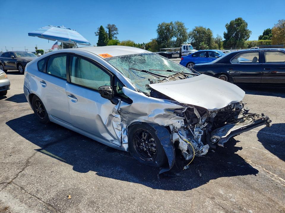 67519156 :رقم المزاد ، JTDKN3DU2F0436480 vin ، 2015 Toyota Prius مزاد بيع