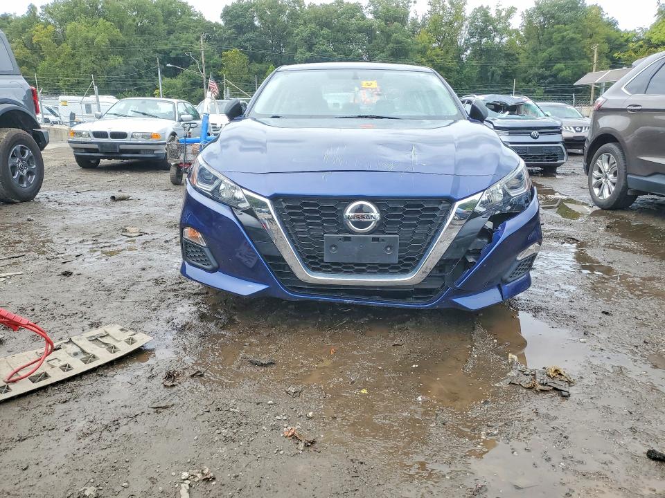 2019 Nissan Altima მანქანა იყიდება აუქციონზე, vin: 1N4BL4BV2KC240447, აუქციონის ნომერი: 70042256