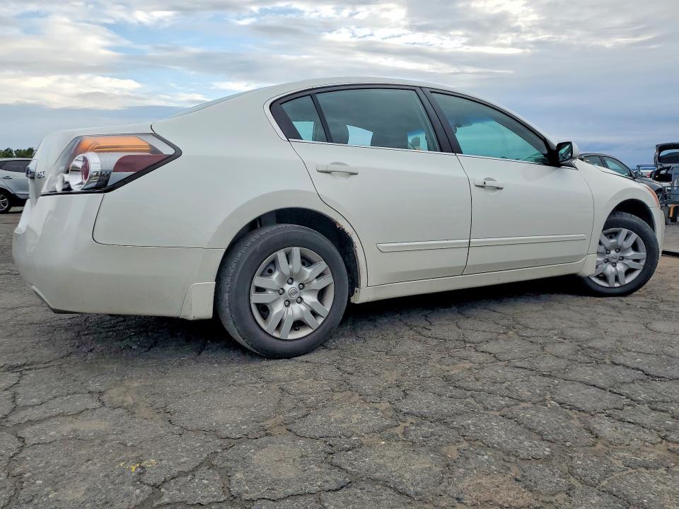 2010 Nissan Altima მანქანა იყიდება აუქციონზე, vin: 1N4AL2AP3AN532002, აუქციონის ნომერი: 69743526