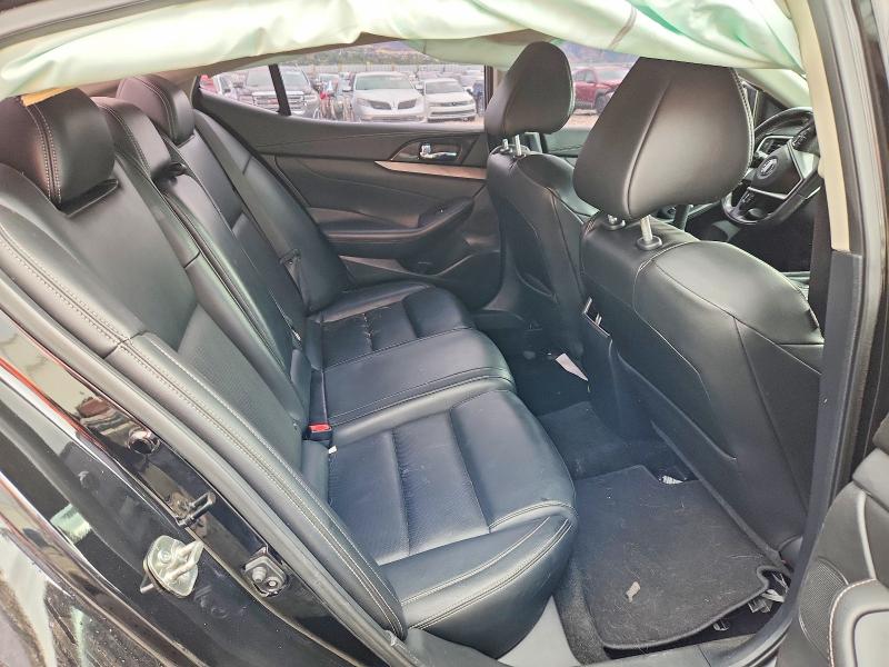 69923566 :رقم المزاد ، 1N4AA6APXJC388926 vin ، 2018 Nissan Maxima مزاد بيع