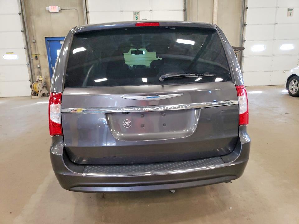 70258146 :رقم المزاد ، 2C4RC1CG2FR589872 vin ، 2015 Chrysler Town & Country مزاد بيع